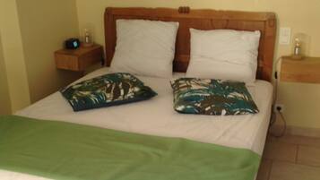 1 chambre, bureau, fer et planche Ă repasser, Wi-Fi gratuit