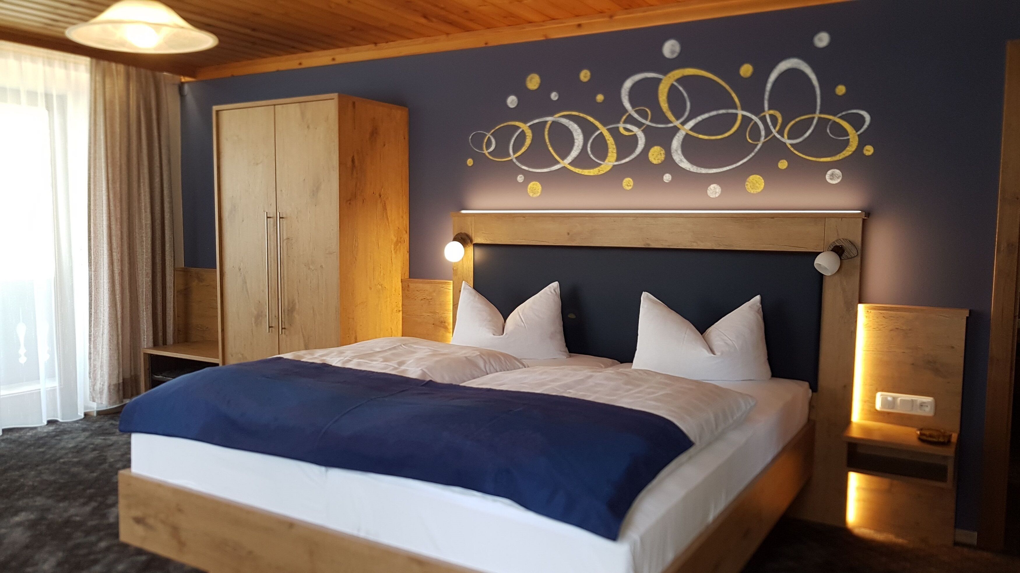 comfort double room, 1 queen bed | rollaway beds, free wifi