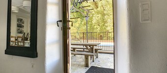 Barbecue terrace - plancha - heated swimming pool - riverside - Cevennes 