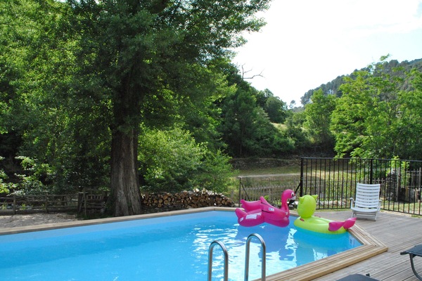 Piscina all'aperto, una piscina riscaldata