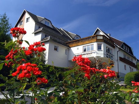 Suite, Ensuite | Exterior