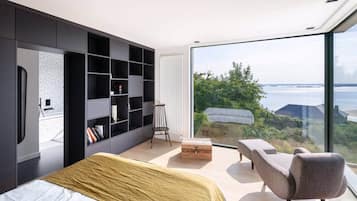 5 chambres, coffres-forts dans les chambres, fer et planche Ă repasser