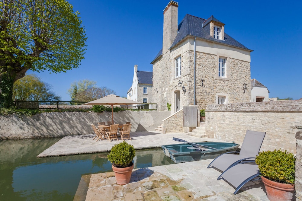Luxury Cottage, Outdoor Nordic Hot Tub and Sauna, D-Day Beaches 15 km