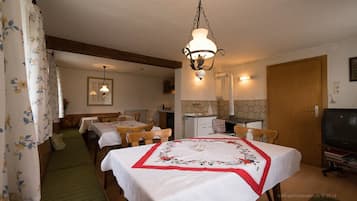 Termasuk sarapan Eropah setiap hari