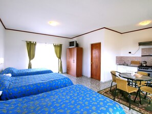 Family Cabin, 1 Bedroom, Kitchen, Garden View | 1 bedroom, free WiFi, bed sheets - Honu Nui (Hanga Roa)