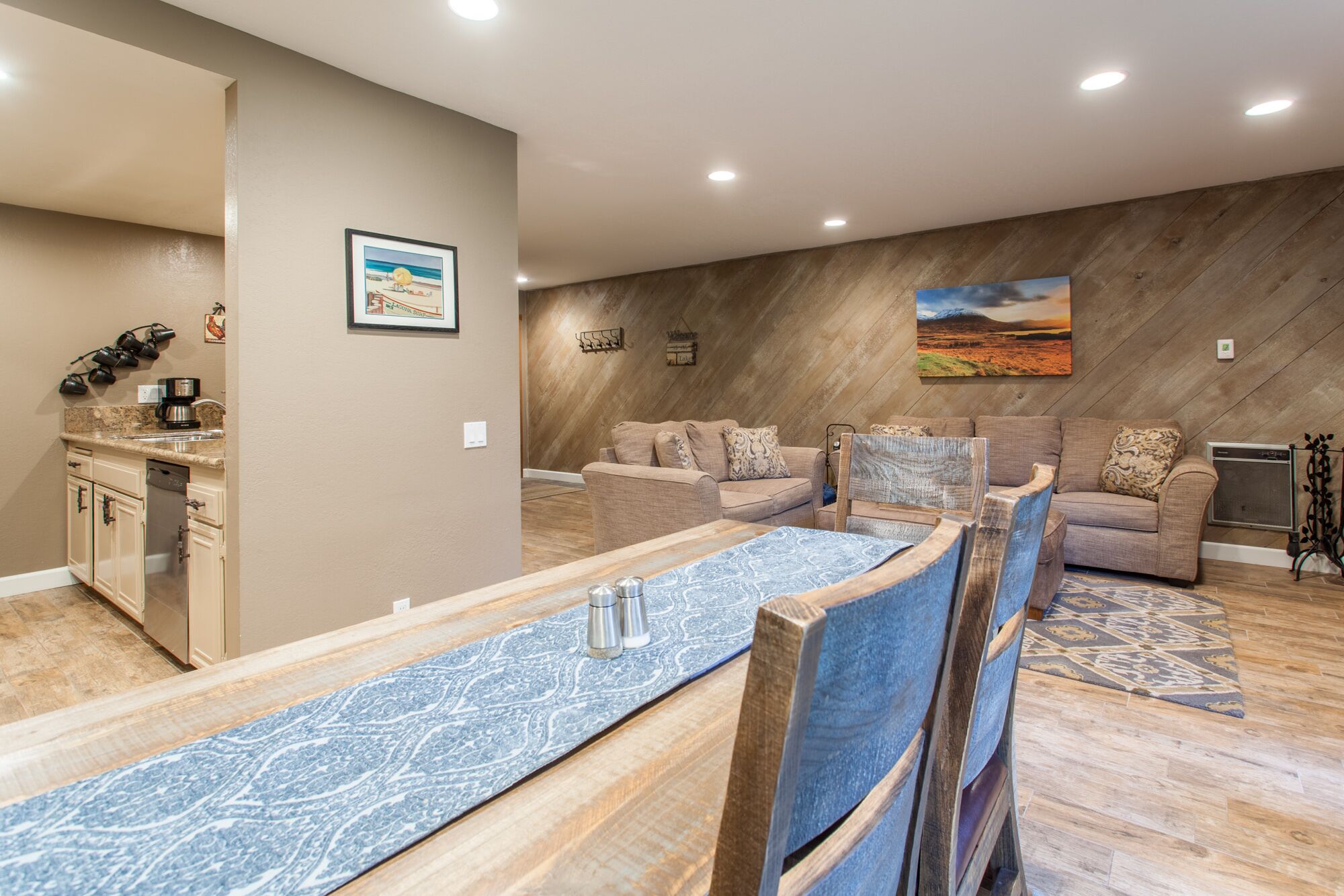 Snowcreek #405 Luxury - Fully Remodeled - 1 Bedroom - 1 Bath - Sleeps 4 - Snowcreek Condo