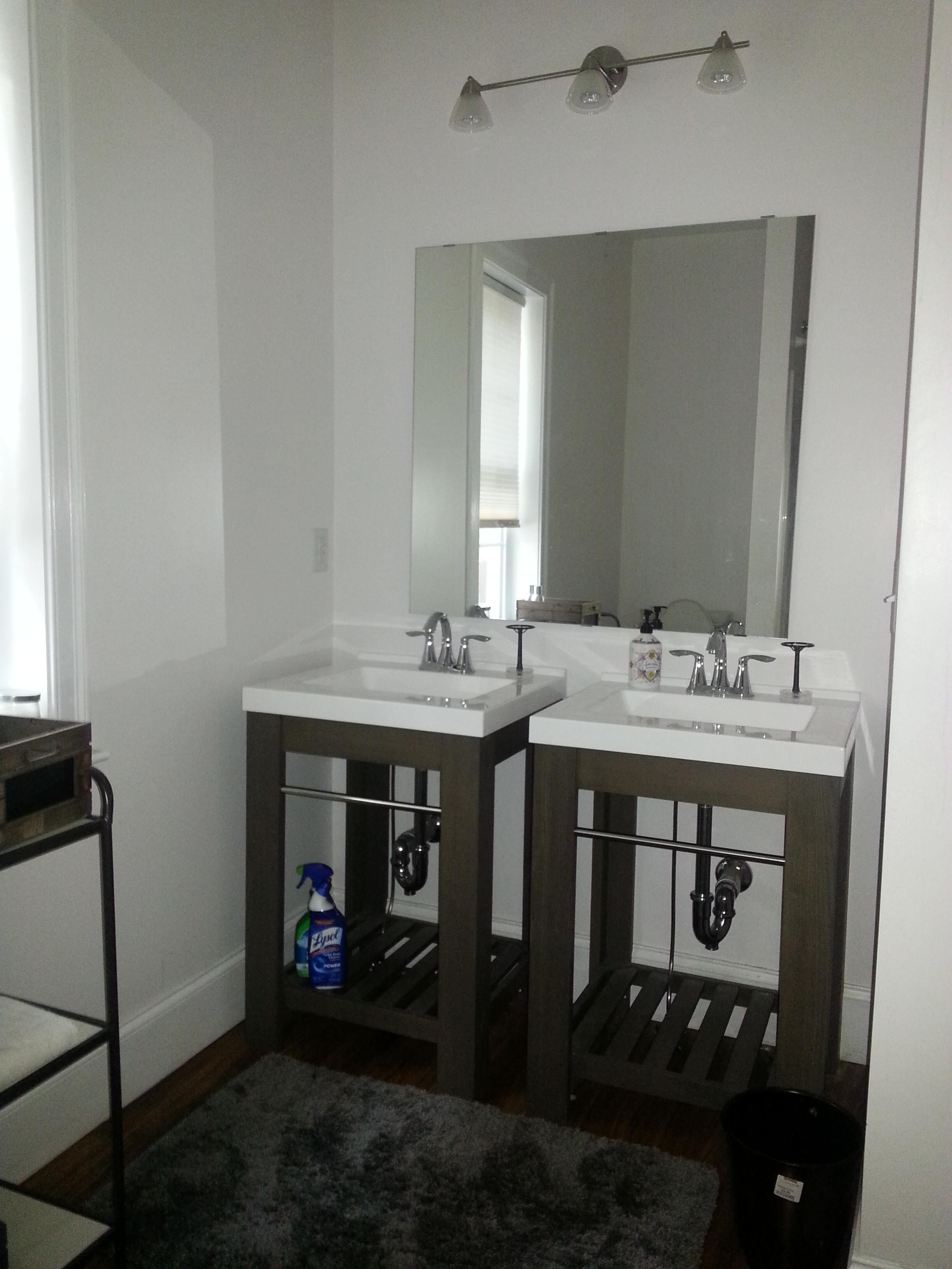 Off Season! Cape house in lovely quiet neighborhood available monthly. Oct-May
 