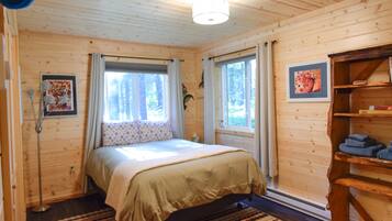 3 sovrum, internet och sÀngklÀder