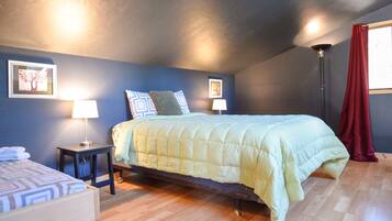 3 bedrooms, internet, bed sheets