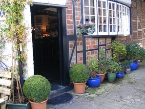 2 من البارات/الاستراحات، بار، بار رياضي