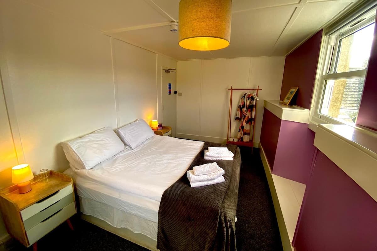 双人房 (Room 2) | 埃及棉床单、高档床上用品、熨斗/熨板、免费 WiFi