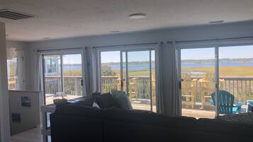 Téléviseur, livres