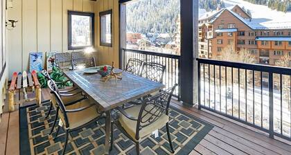 Huge Penthouse w/Great Views Large Deck With Heated Parking