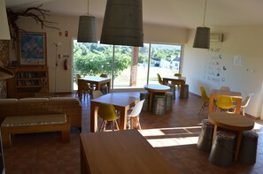 Daily buffet breakfast for a fee - Quinta da Mesquita (Silves)