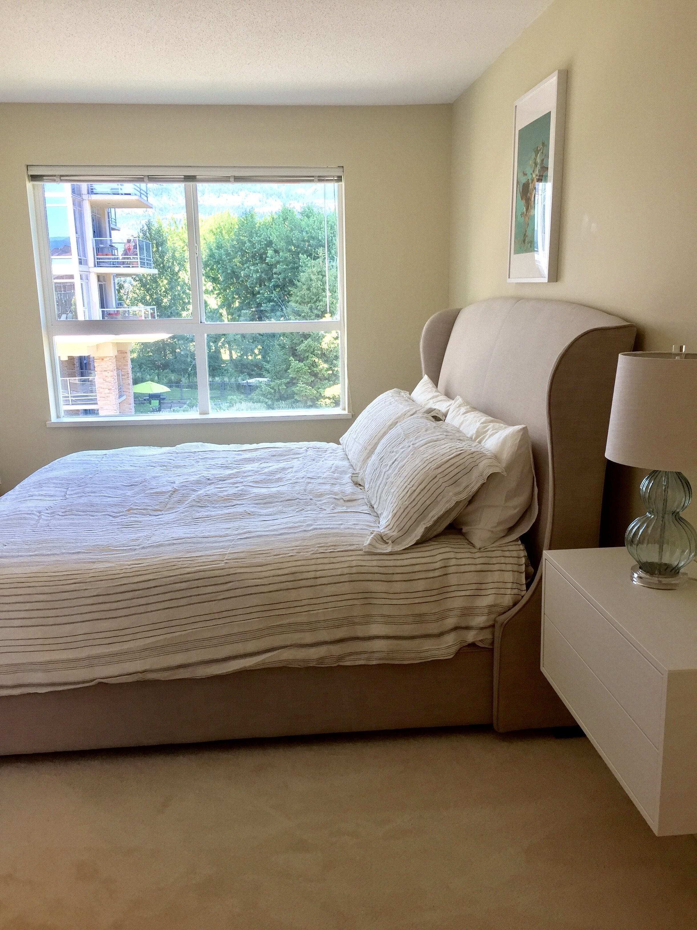 3 Bedroom Condo Steps to the Beach and Downtown