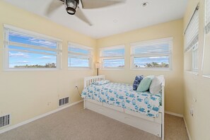 3 bedrooms, WiFi, bed sheets