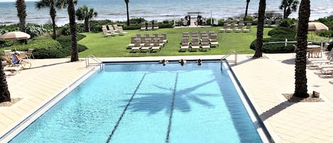 Piscine extérieure, piscine chauffée
