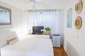 2 bedrooms, in-room safe, iron/ironing board, travel cot