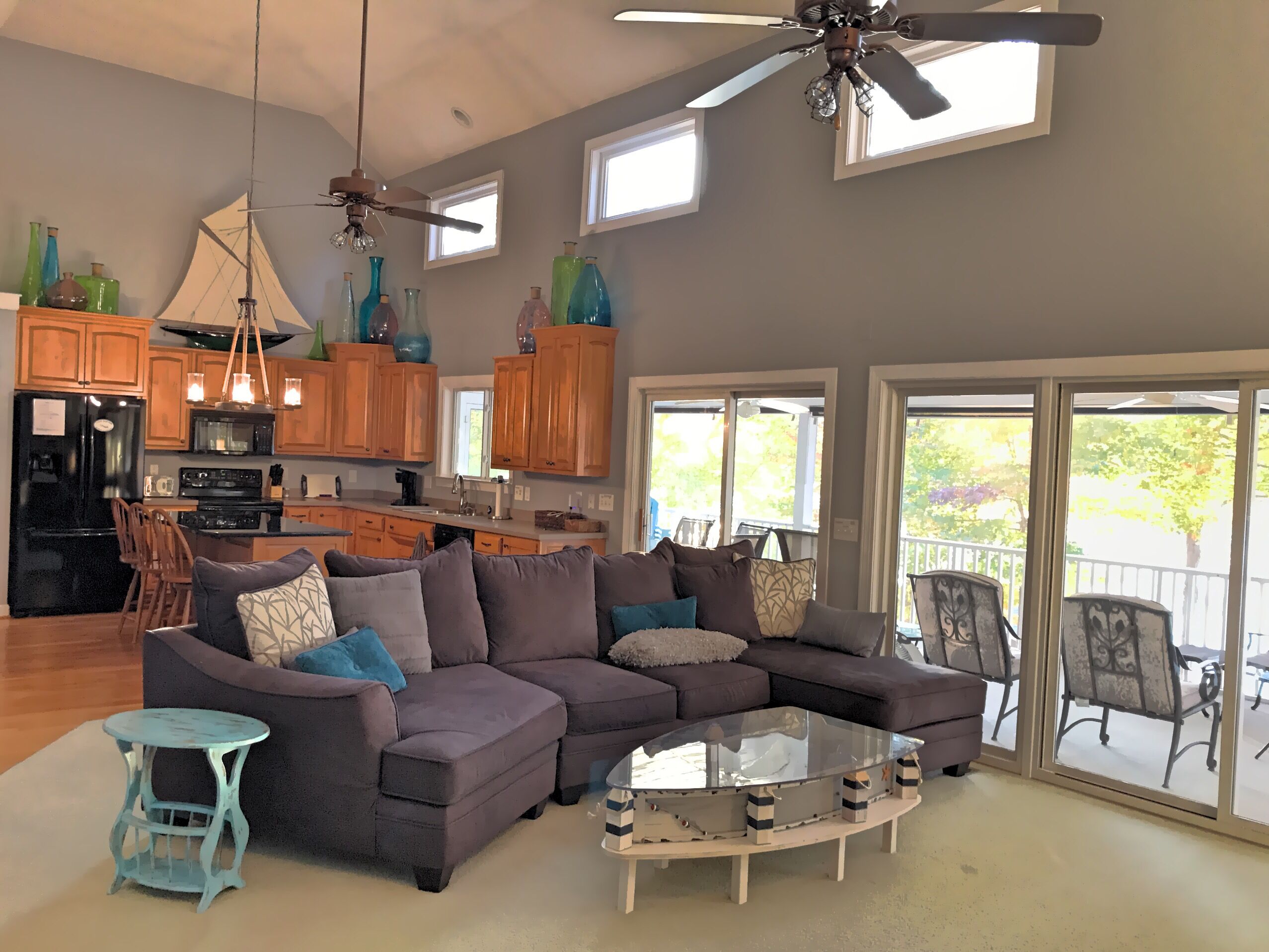 HUGE cove, DEEP water, KAYAKS, SUPs, fire pit & game room