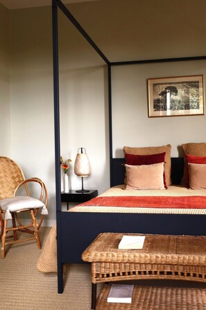 Kamar Deluks | Seprai premium dan didekorasi berbeda-beda