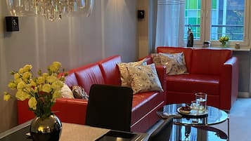 apartman | Nappalirész | Síkképernyős tévé és DVD-lejátszó