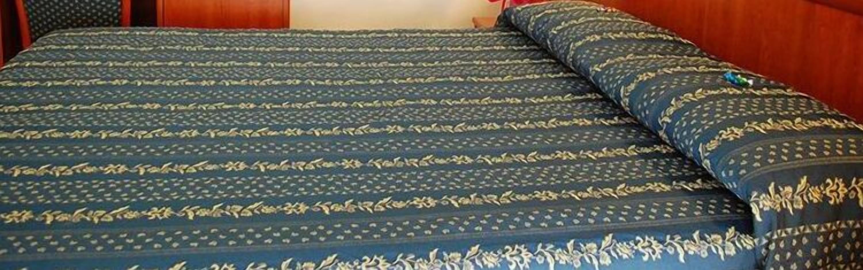 in-room safe, desk, travel cot, free wifi