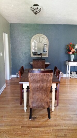 Unclassified image, 5 of 5, button - Large Groups & Families Welcome- Hot Tub, Grill and Picnic Area! (Albion)