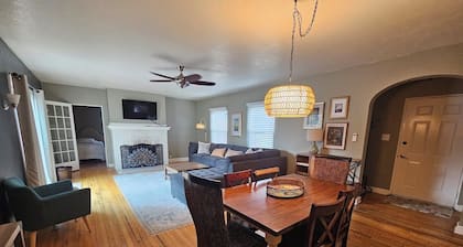 Large Groups & Families Welcome- Hot Tub, Grill and Picnic Area!