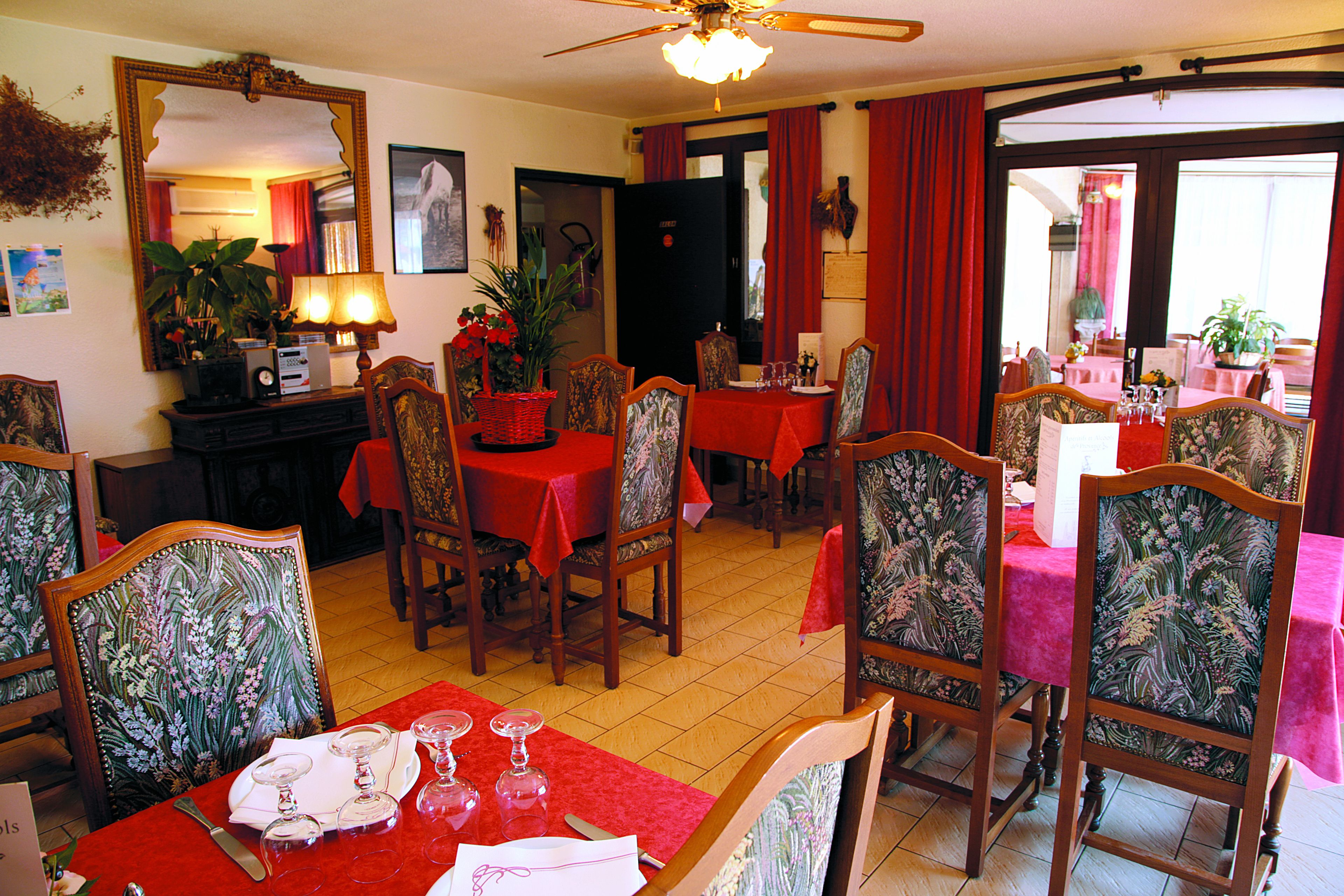 restaurant