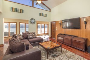 Televisio, pöytätennispöytä