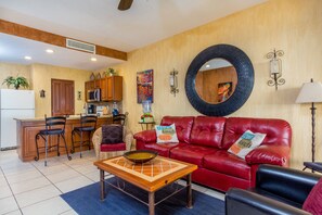 Téléviseur, lecteur de DVD, chaîne audio