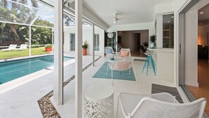 屋外プール、温水プール