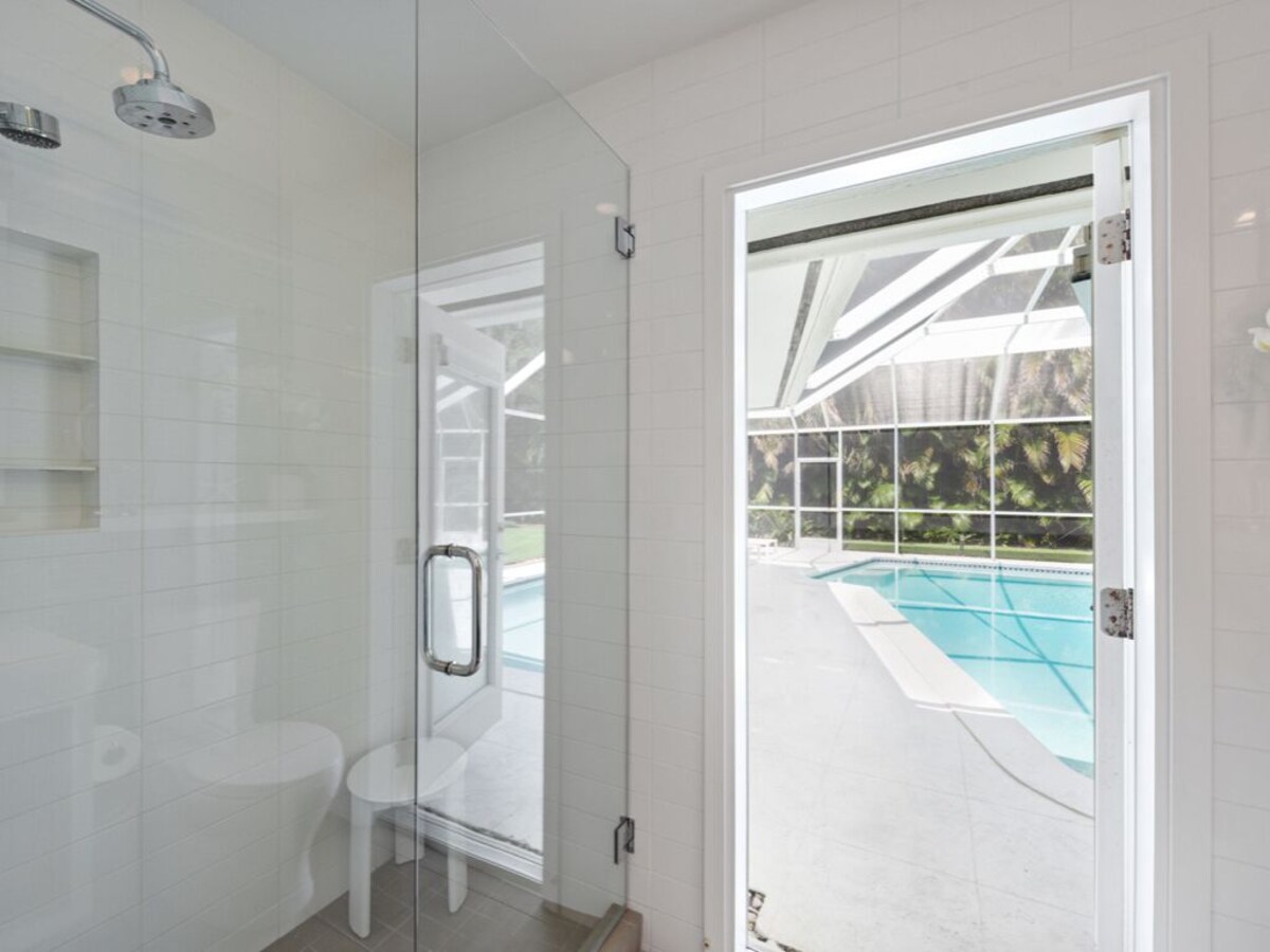 Photo 26 of Modern, Luxurious Villa in Park Shore w/Private Beach Access & Heated Pool