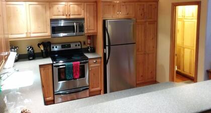 3BR Townhouse - kotisi poissa kotoa