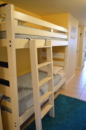 1 camera, ferro/asse da stiro, Wi-Fi gratuito, lenzuola