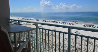 Free beach service! 4th floor beach front right on the Gulf