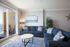 Smart-TV, DVD-Player, Bücher