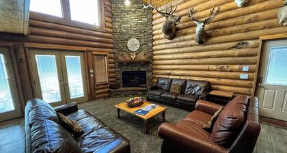 Unbeatable view; hot tub; theater; 9’ spiral slide; arcade games; coupons&treats