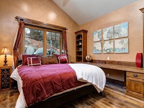 8 makuuhuonetta, silitysrauta/-lauta, ilmainen Wi-Fi, vuodevaatteet