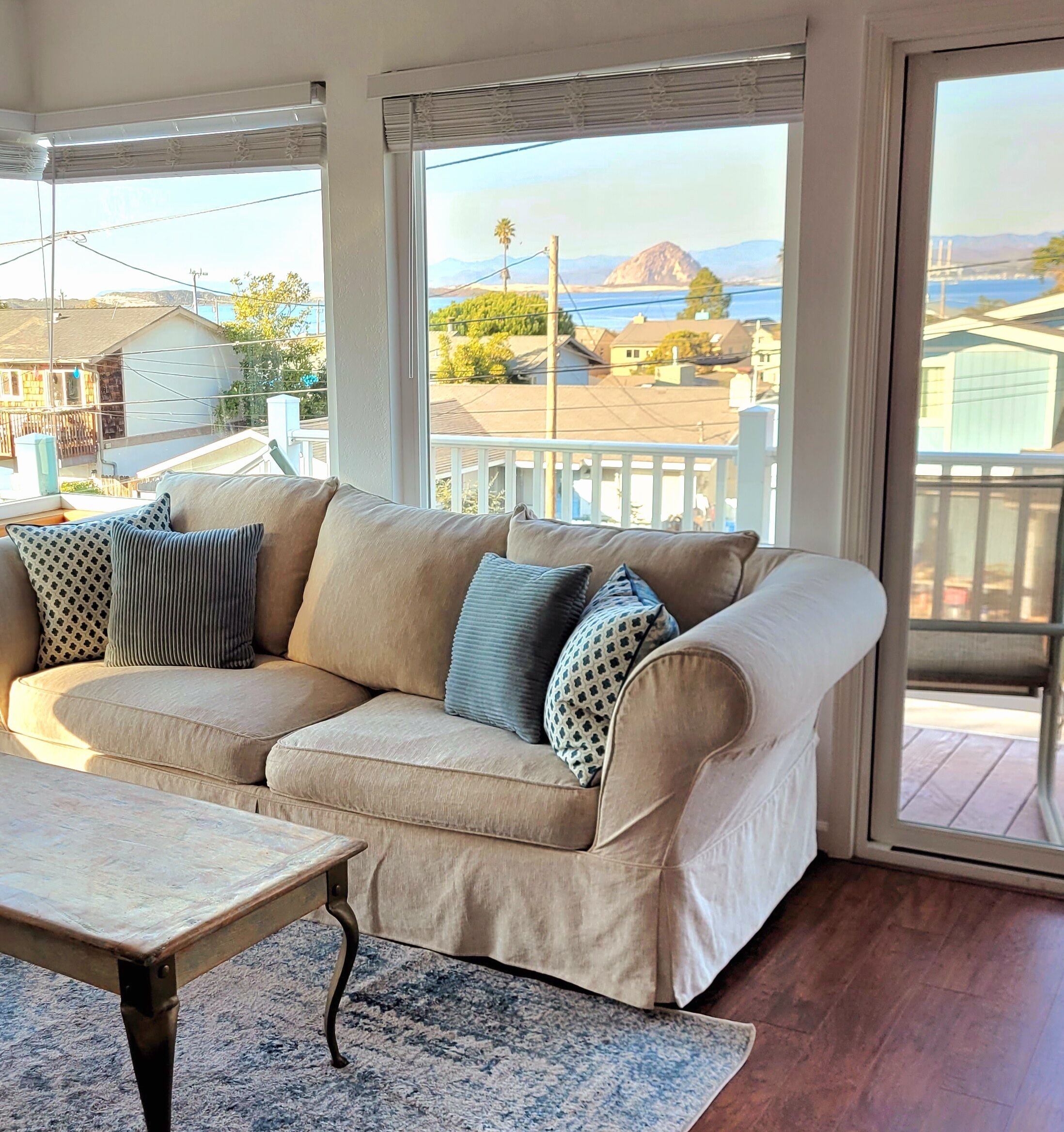 Comfortable large 4  bedroom home with . 15 minutes to beautiful Pismo Beach