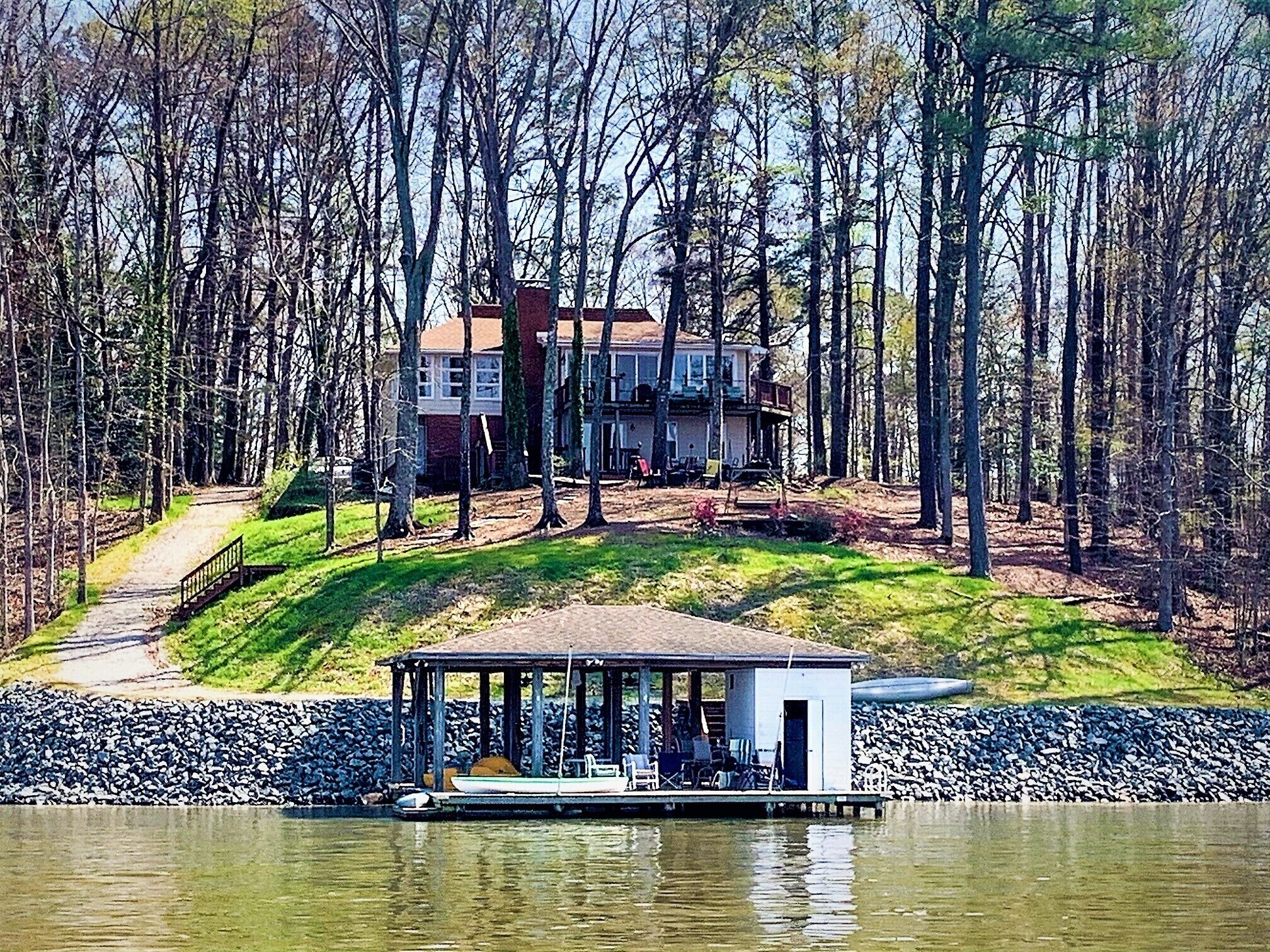 Gorgeous views on large cove just off Main Lake.