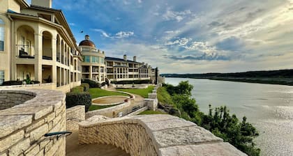 Lakefront Hill Country Hacienda on Lake Travis with Heated Indoor Pool!