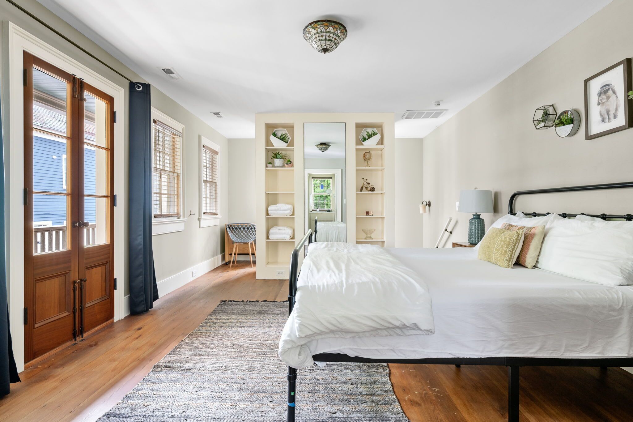 1 chambre, fer et planche à repasser, lit de bébé portatif, Wi-Fi