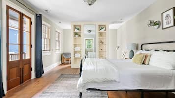 1 bedroom, iron/ironing board, travel cot, WiFi