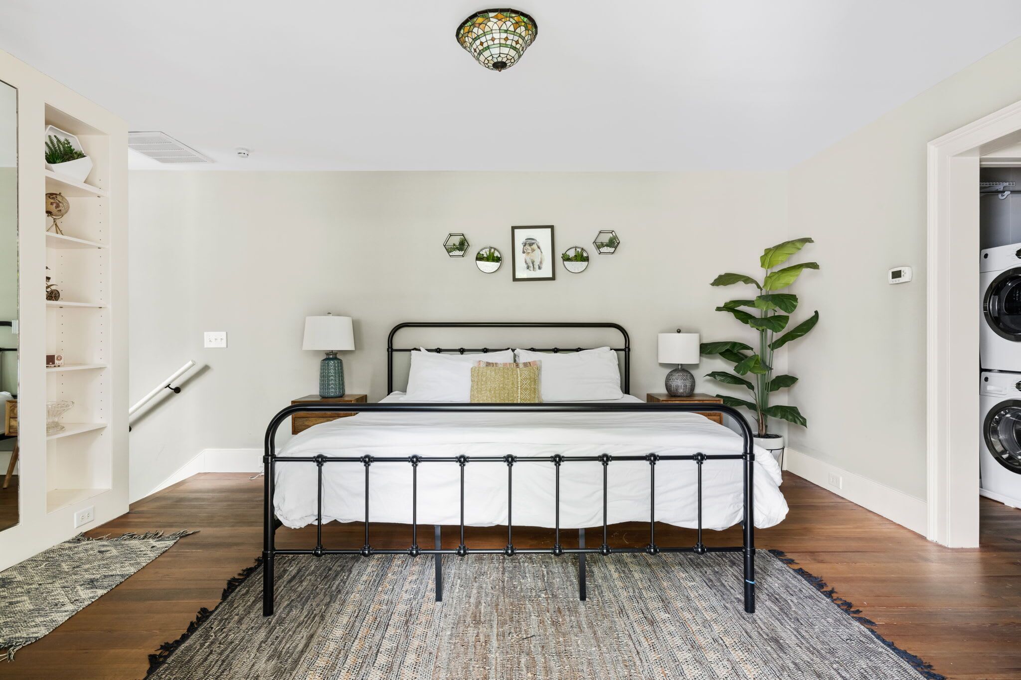 1 bedroom, iron/ironing board, travel crib, WiFi