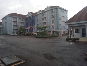 Front of property - Ozom Hotel (Enugu)