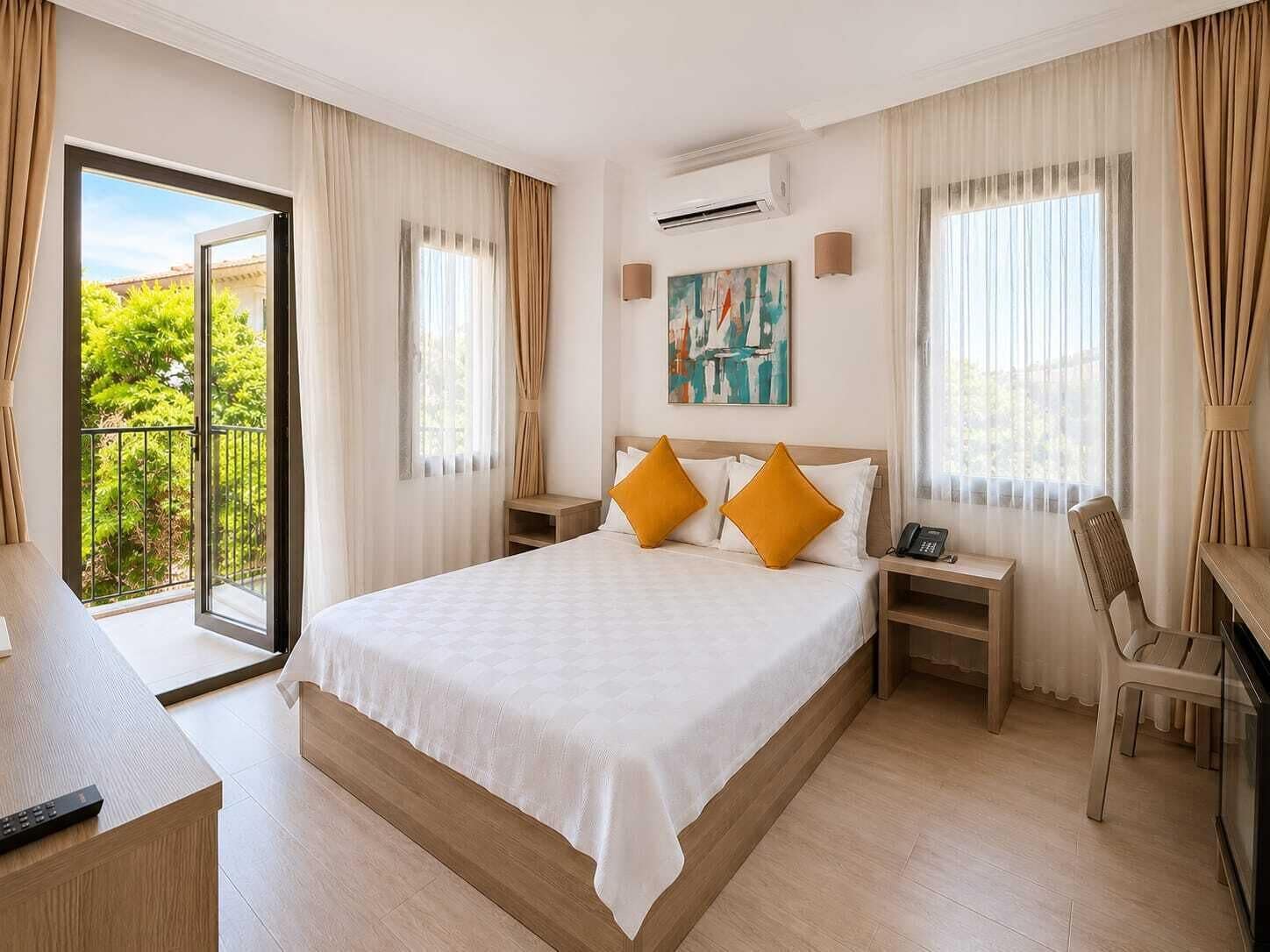 Room, Pool View (Garden View)