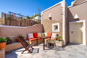 Apartment | Terrace/patio - MiCasa (Santorini)