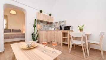 Apartment | Living area | Flat-screen TV