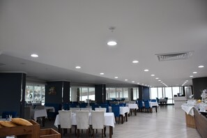 Free buffet breakfast on weekends - Grand Hotel Artvin (Artvin)